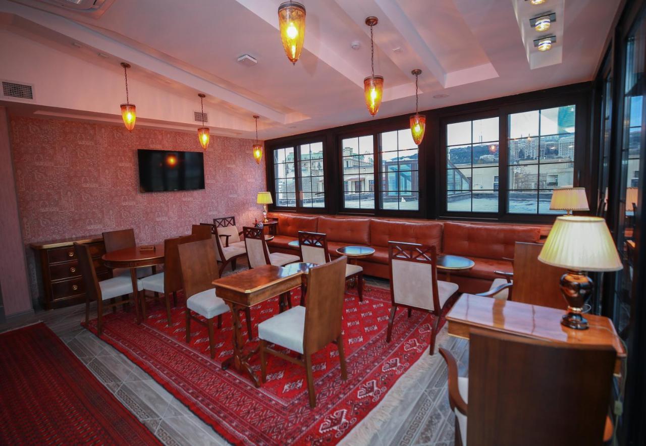 West Inn Hotel & Restaurant Nz バクー エクステリア 写真