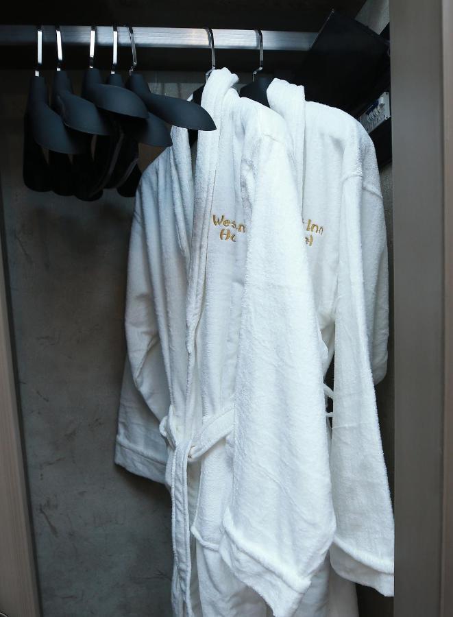 West Inn Hotel & Restaurant Nz バクー エクステリア 写真