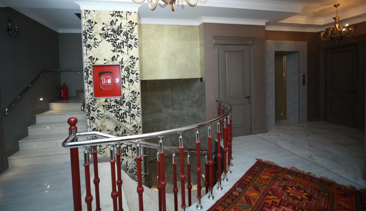West Inn Hotel & Restaurant Nz バクー エクステリア 写真