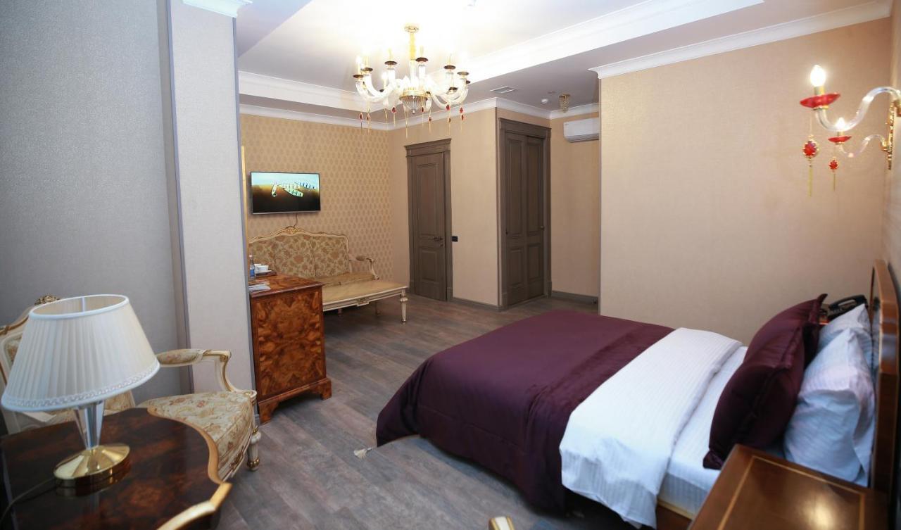 West Inn Hotel & Restaurant Nz バクー エクステリア 写真