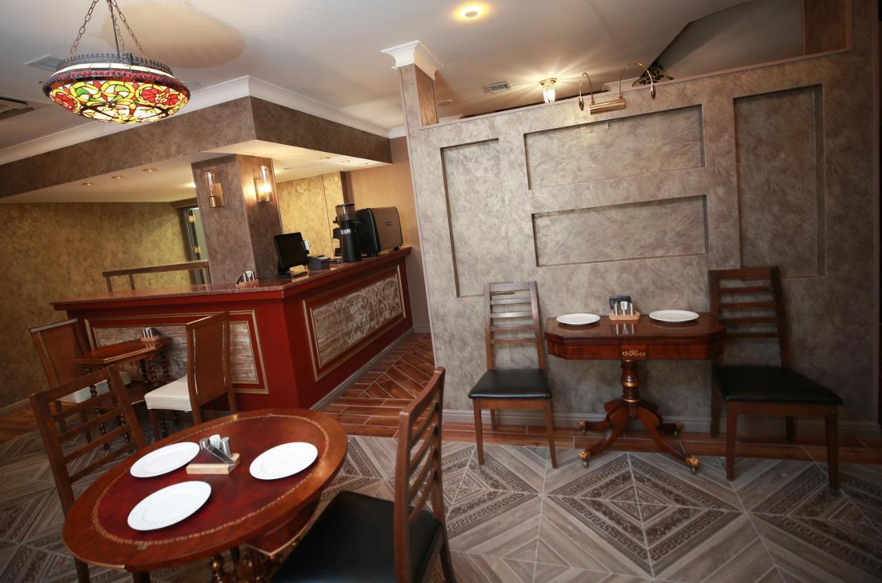 West Inn Hotel & Restaurant Nz バクー エクステリア 写真