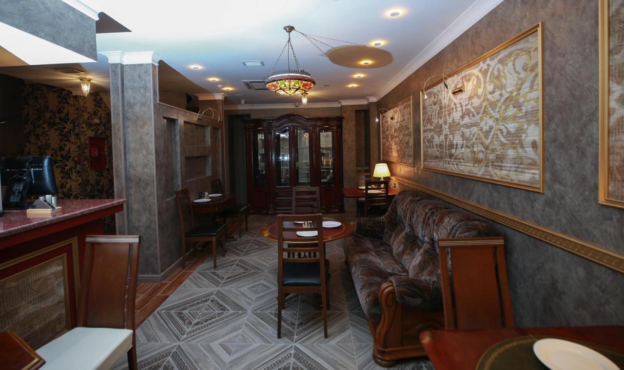 West Inn Hotel & Restaurant Nz バクー エクステリア 写真