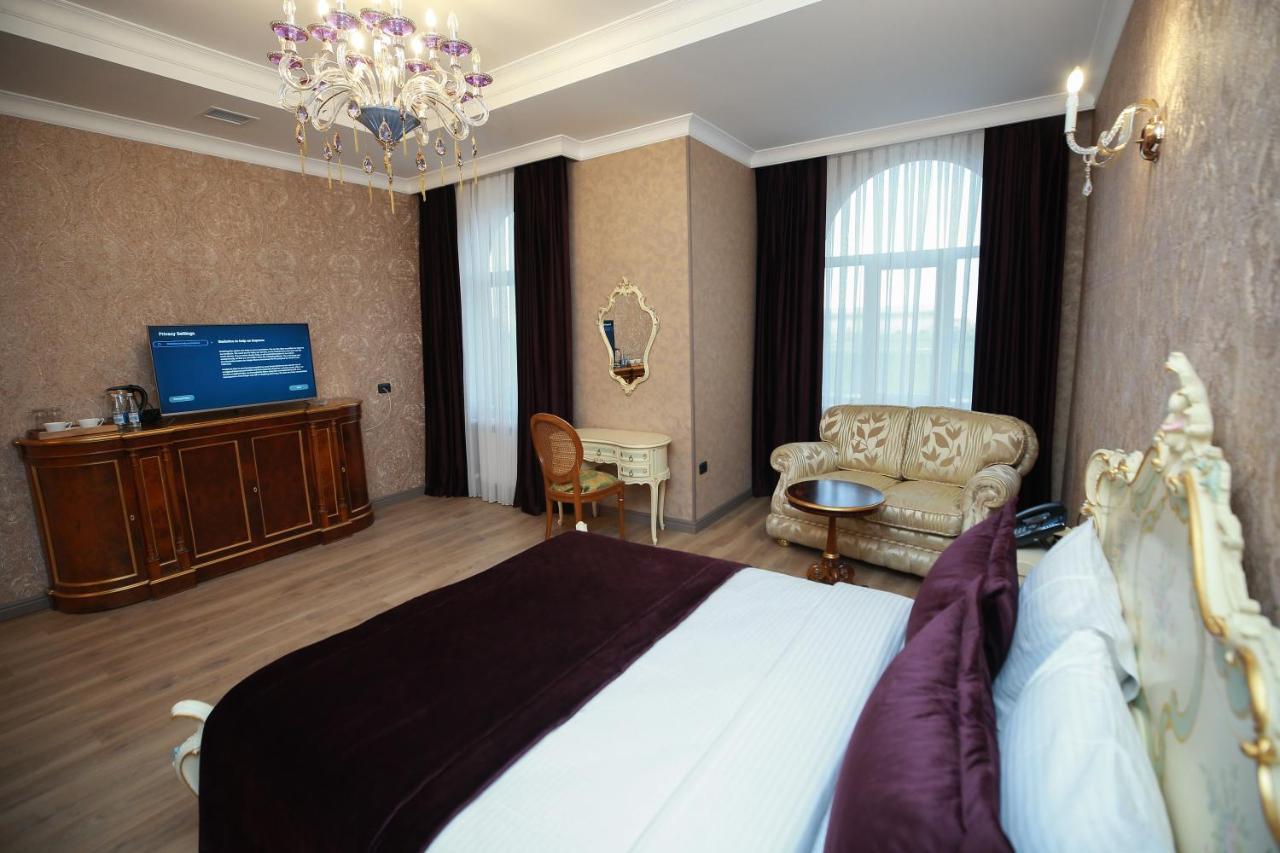 West Inn Hotel & Restaurant Nz バクー エクステリア 写真